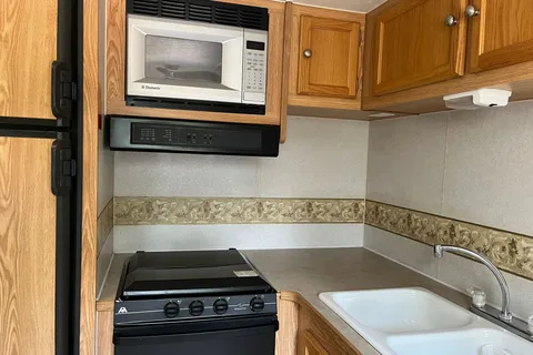 Jake's Westwind WT264 Travel Trailer