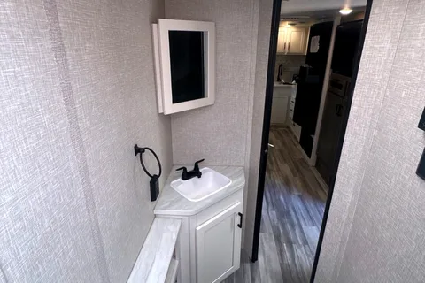 Ryan's Jayco 286BHSW Travel Trailer