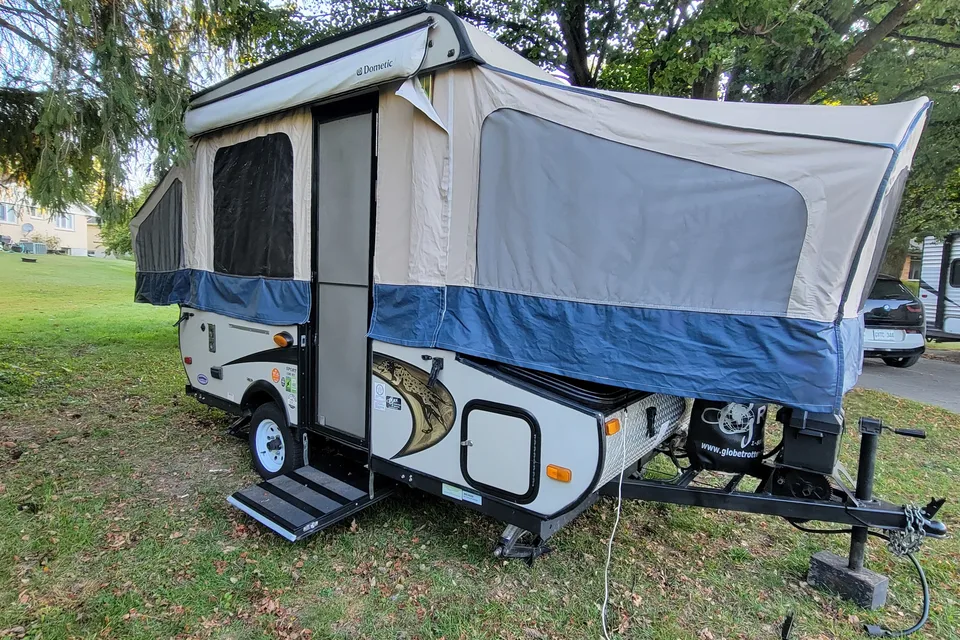 Johnny Z's Coachmen Clipper Sport Tent Trailer