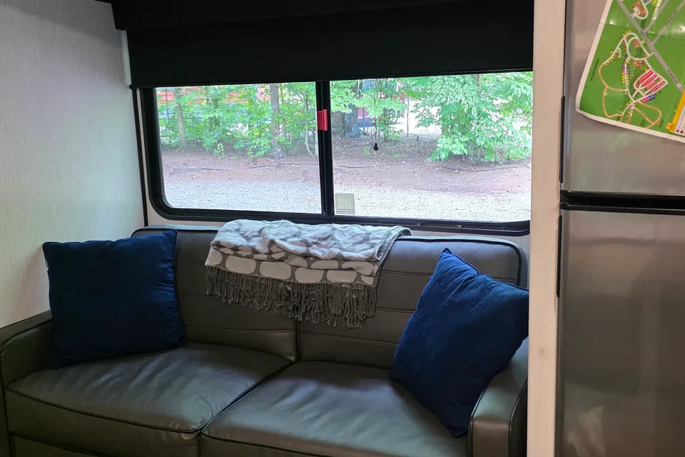 Delivery & Setup Only! Heartland 251BH Travel Trailer