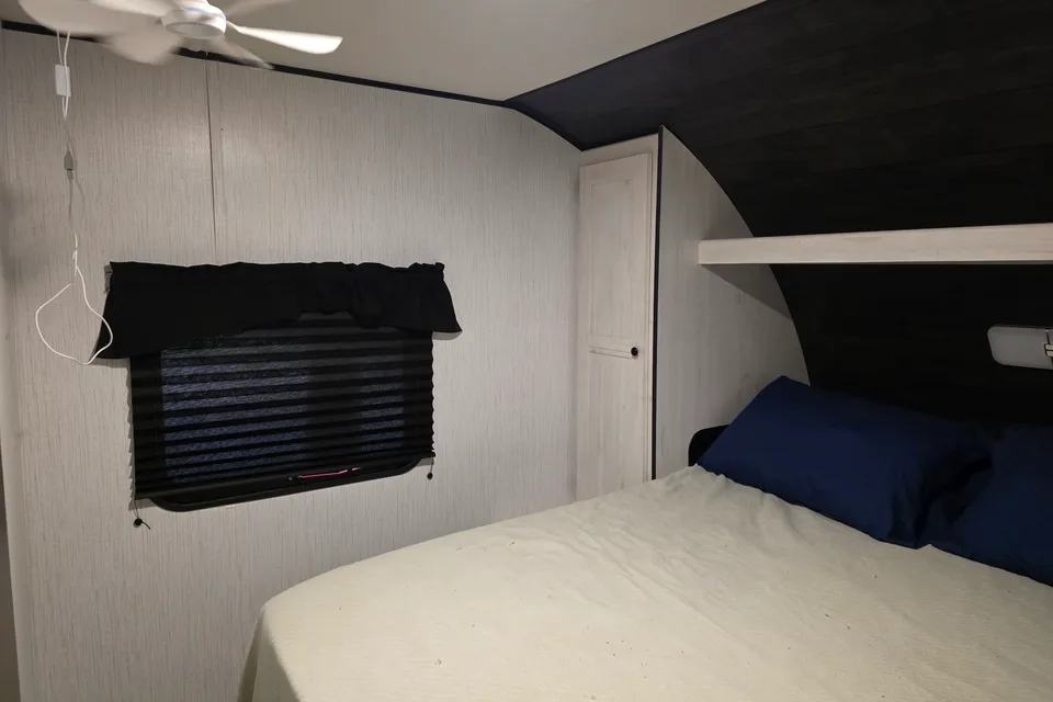 Delivery & Setup Only! Heartland 251BH Travel Trailer