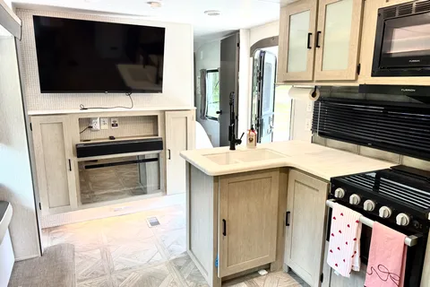 ☀️**Summer Special**CLEAN & Spacious Family Bunk House