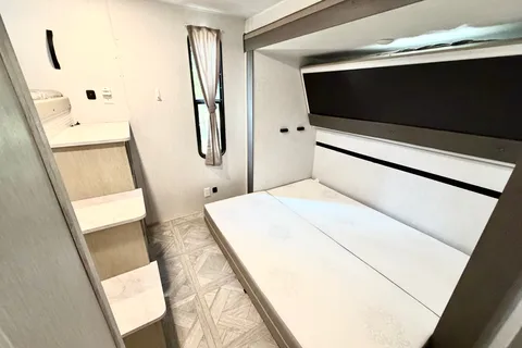 ☀️**Summer Special**CLEAN & Spacious Family Bunk House