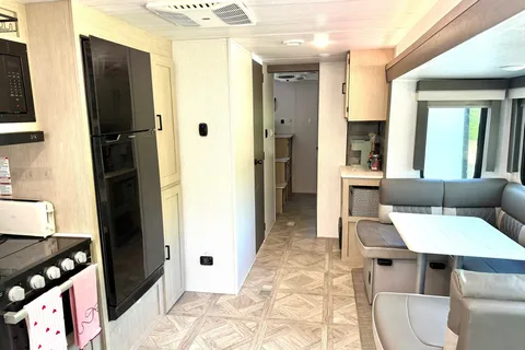 ☀️**Summer Special**CLEAN & Spacious Family Bunk House