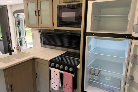 ☀️**Summer Special**CLEAN & Spacious Family Bunk House