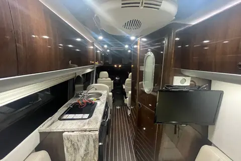 Sprinter Airstream Interstate