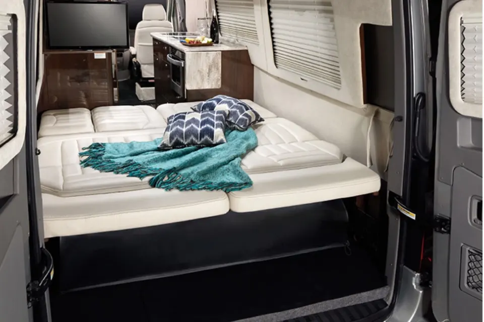 Sprinter Airstream Interstate