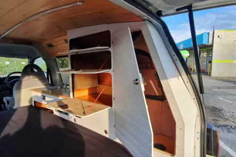 Erik's Mitsubishi Delica Chamonix Campervan