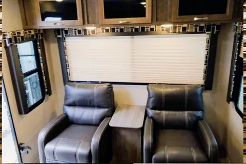 Beautiful Dutchmen Coleman Camper - Adventure Awaits