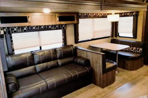 Beautiful Dutchmen Coleman Camper - Adventure Awaits