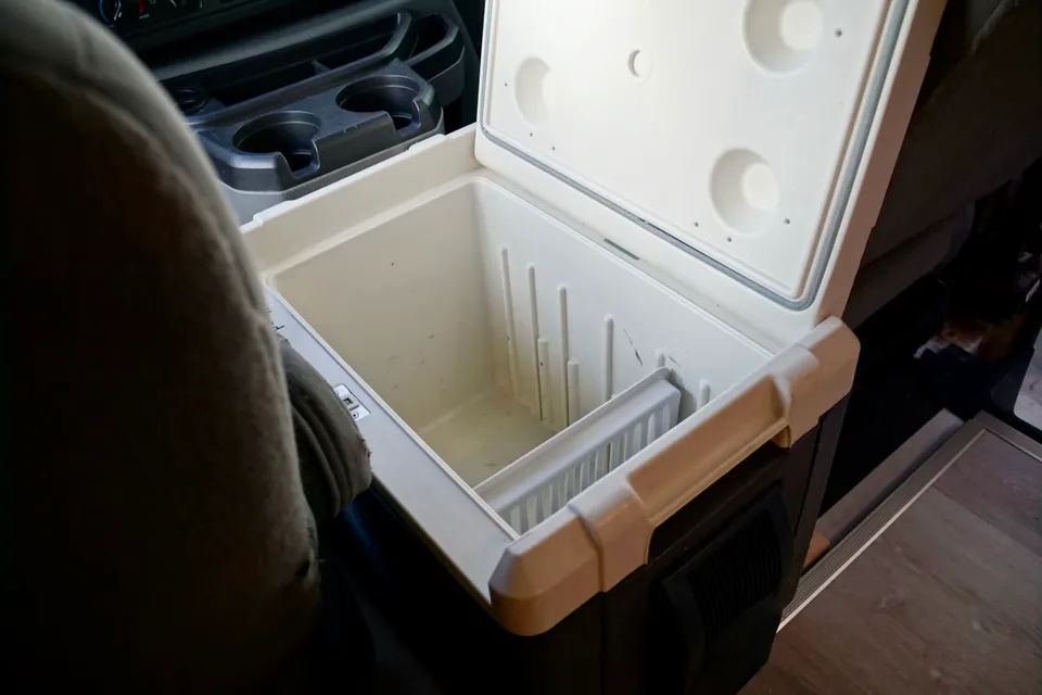 Cottonwood - Ford E-150 Campervan