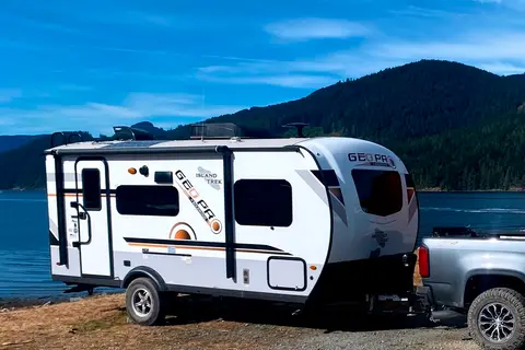 Pet friendly - On or off grid Geo pro Travel Trailer