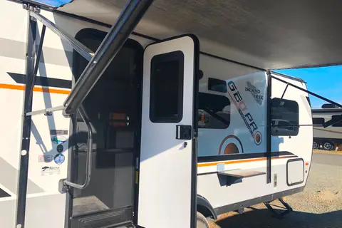 Pet friendly - On or off grid Geo pro Travel Trailer