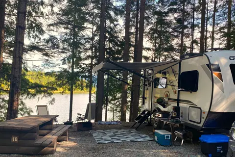 Pet friendly - On or off grid Geo pro Travel Trailer