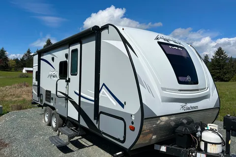 Ryan's Coachmen Apex nano Travel Trailer