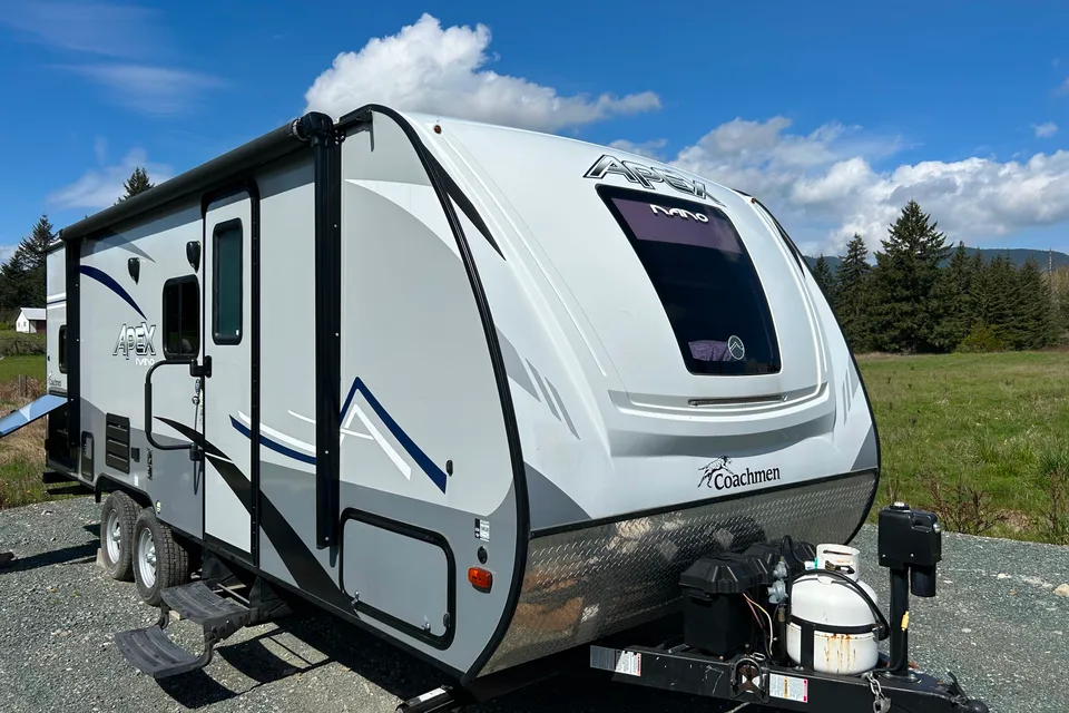 Ryan's Coachmen Apex nano Travel Trailer