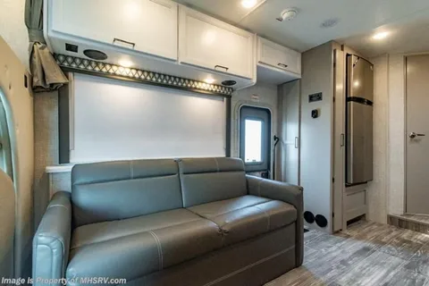 2025 Geneva – Class C | Sleeps 8 | Fully Equipped | BUNK BEDS & KIDS