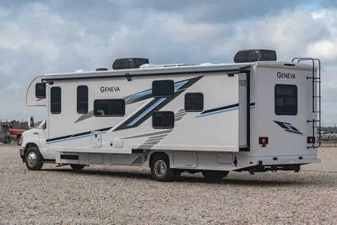 2025 Geneva – Class C | Sleeps 8 | Fully Equipped | BUNK BEDS & KIDS