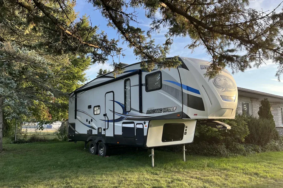 Brooke's Forest River Cherokee Artic Wolf Fifth Wheel