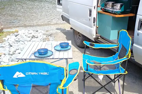 Extra Long Bed 6ft6" Heated Solar Powered Cosy Cabin on Wheels!