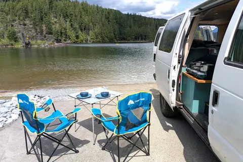 Extra Long Bed 6ft6" Heated Solar Powered Cosy Cabin on Wheels!