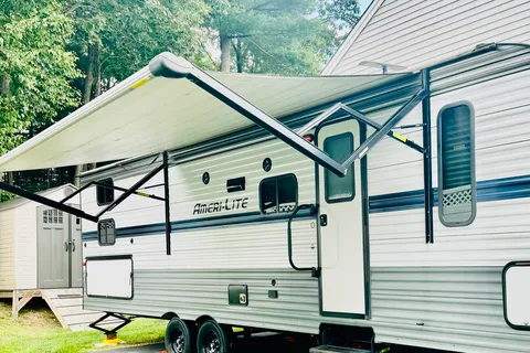 HOME-ON-THE-WHEEL spacious 2021 Gulf Stream Ameri-Lite Travel Trailer