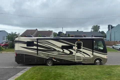 Holiday Rambler Aluma Lite 32 pieds Class