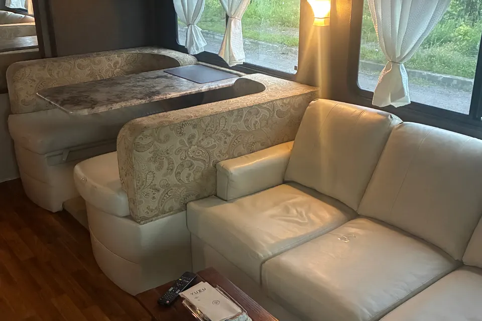 Holiday Rambler Aluma Lite 32 pieds Class