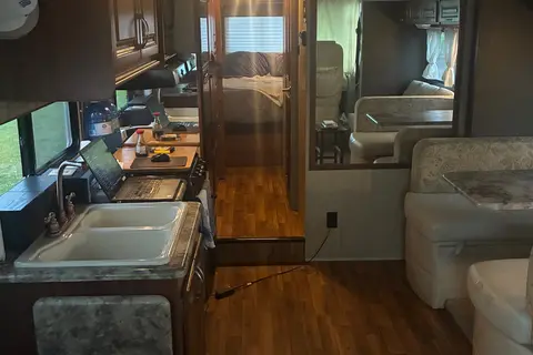 Holiday Rambler Aluma Lite 32 pieds Class