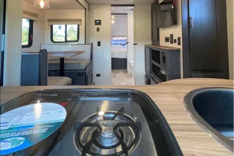 Leslie's Forest River R pod 202 Travel Trailer