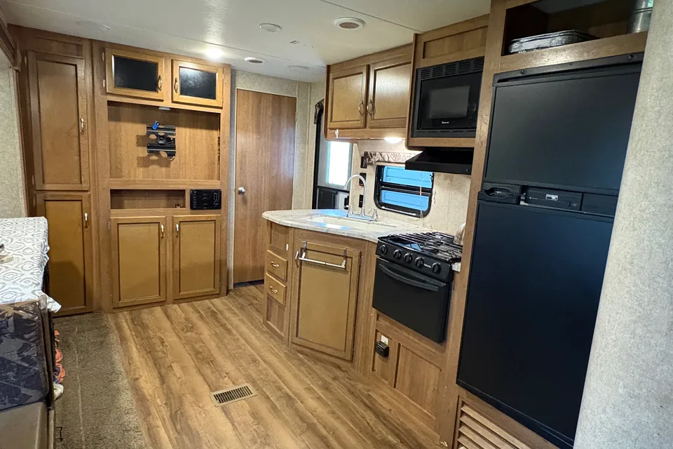 Coachmen Catalina Travel Trailer