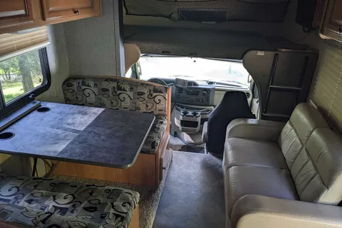 2015 Fleetwood Jamboree Searcher 31m