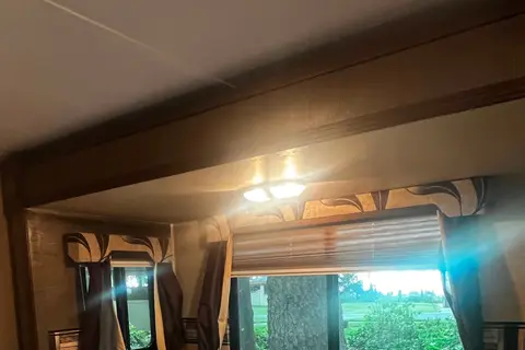 Sam- Cozy Couple Camper