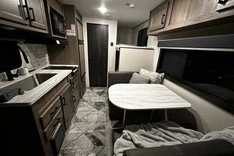 2021 Olympia Sport 19BH – Compact Family RV Rental