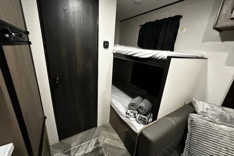 2021 Olympia Sport 19BH – Compact Family RV Rental