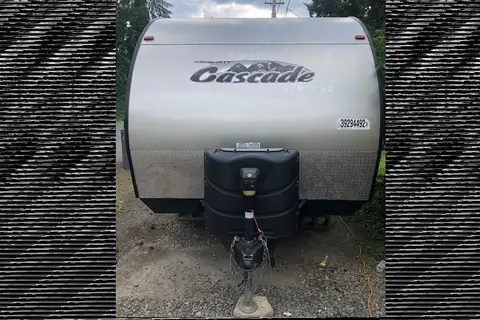Maryna's Forest River Cascade 17BH Travel Trailer
