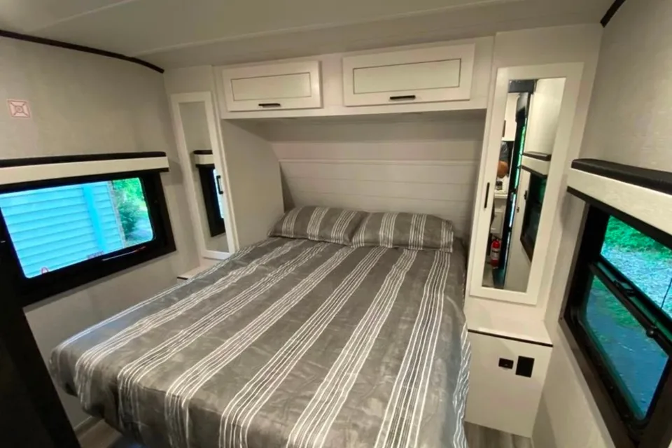2024 Jayco Jay Feather 27BHB
