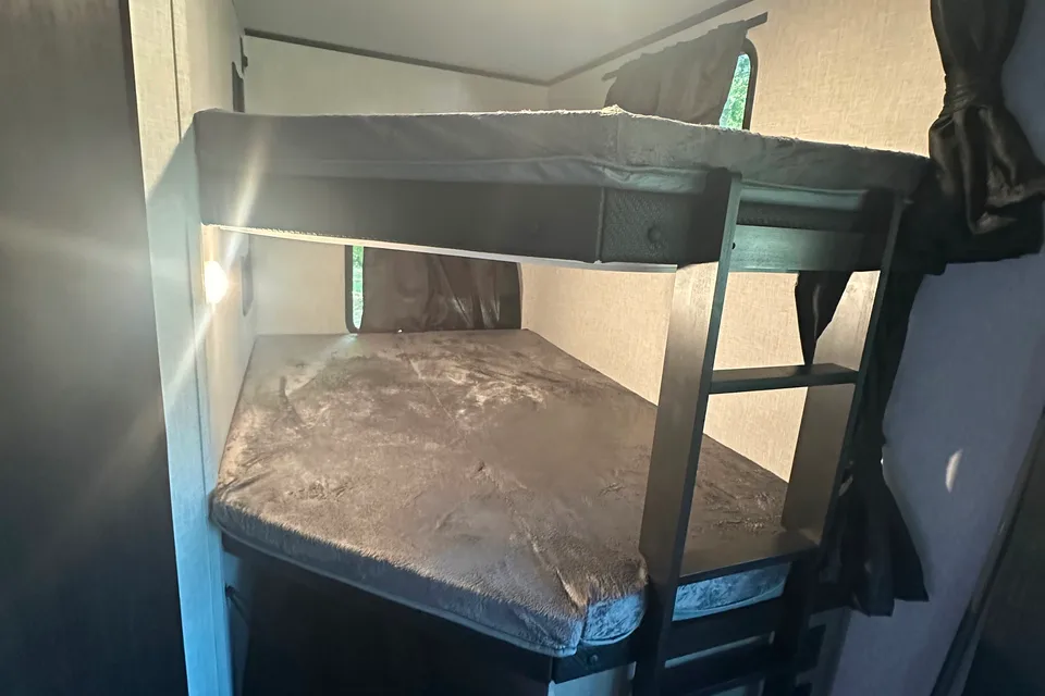 2024 Jayco Jay Feather 27BHB