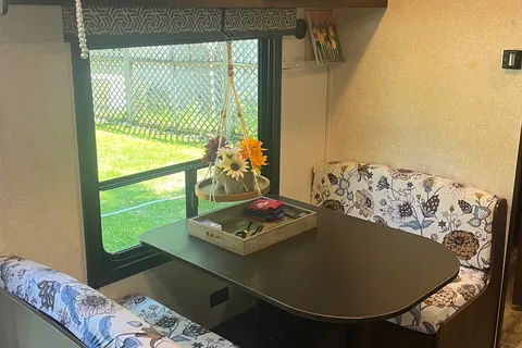 Jayco Jay Flight SLX Travel Trailer
