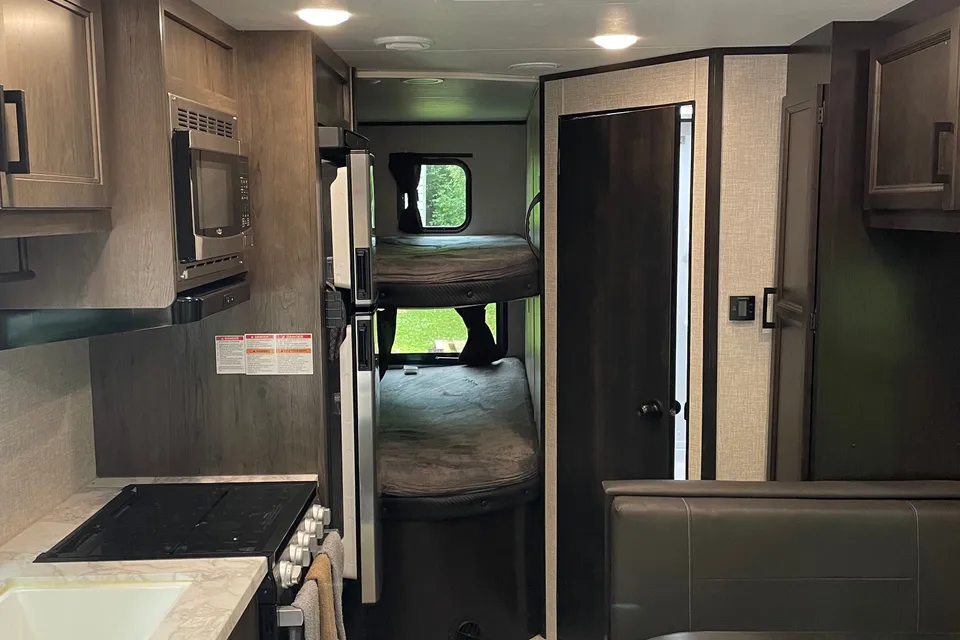 Janet's Jayco Jay Flight SLX Travel Trailer