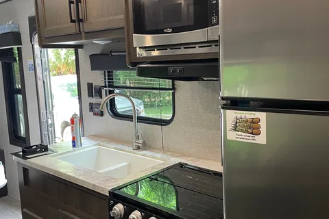 Janet's Jayco Jay Flight SLX Travel Trailer