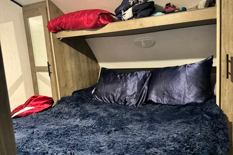 Linda’s 2022 travel trailer with bunkhouse & outdoor kitchen
