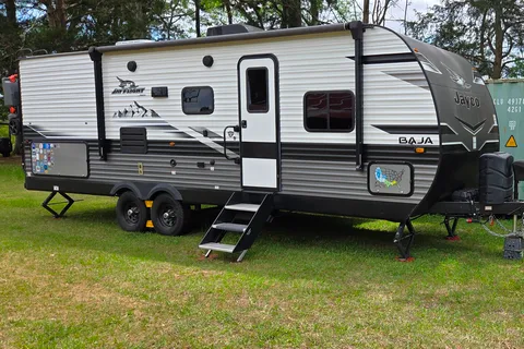 Andrea and Dave's Jayco Jay flight 267BHS Travel Trailer