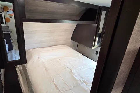 Andrea and Dave's Jayco Jay flight 267BHS Travel Trailer
