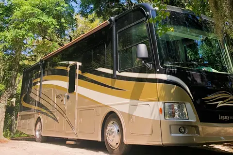 Forest River Legacy SR300, 340BH Classe A