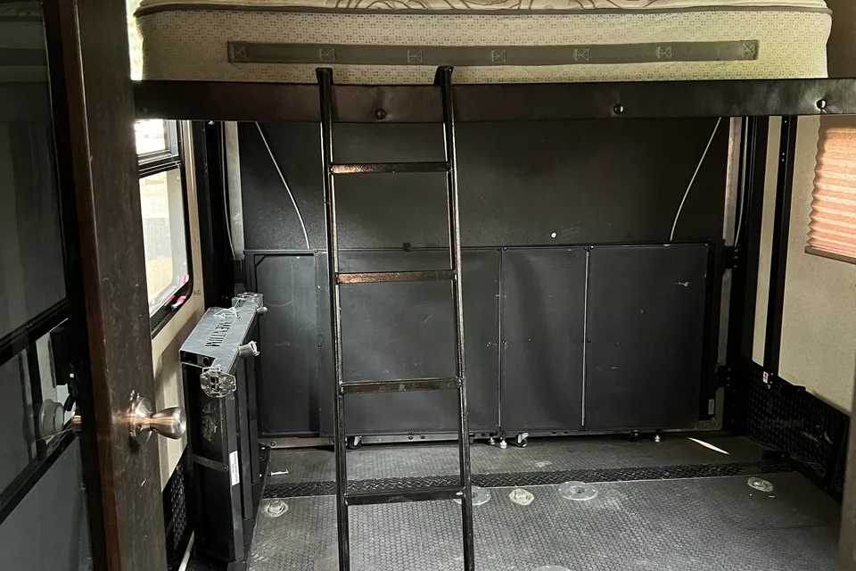 Derek's Grand Design Momentum 350M Toy Hauler