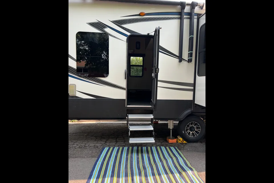 Derek's Grand Design Momentum 350M Toy Hauler