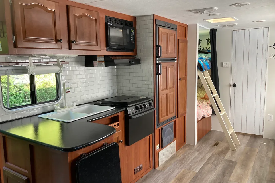 Family Friendly Fleetwood Trailer