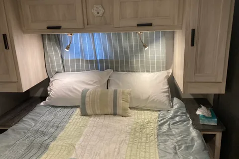 2022 Sunseeker "Lola" Fully Loaded with Solar
