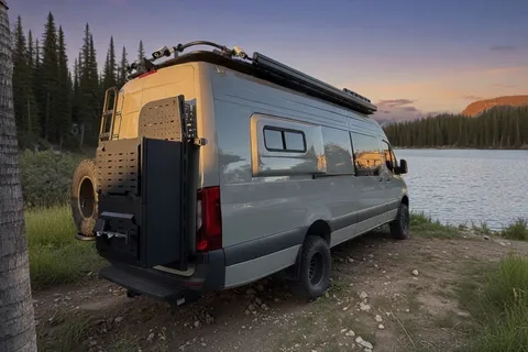 Luxe Nomad